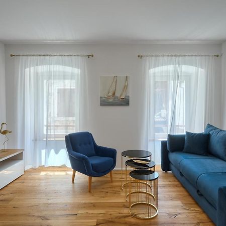 Deluxe Apartment Antonija Porec Bagian luar foto