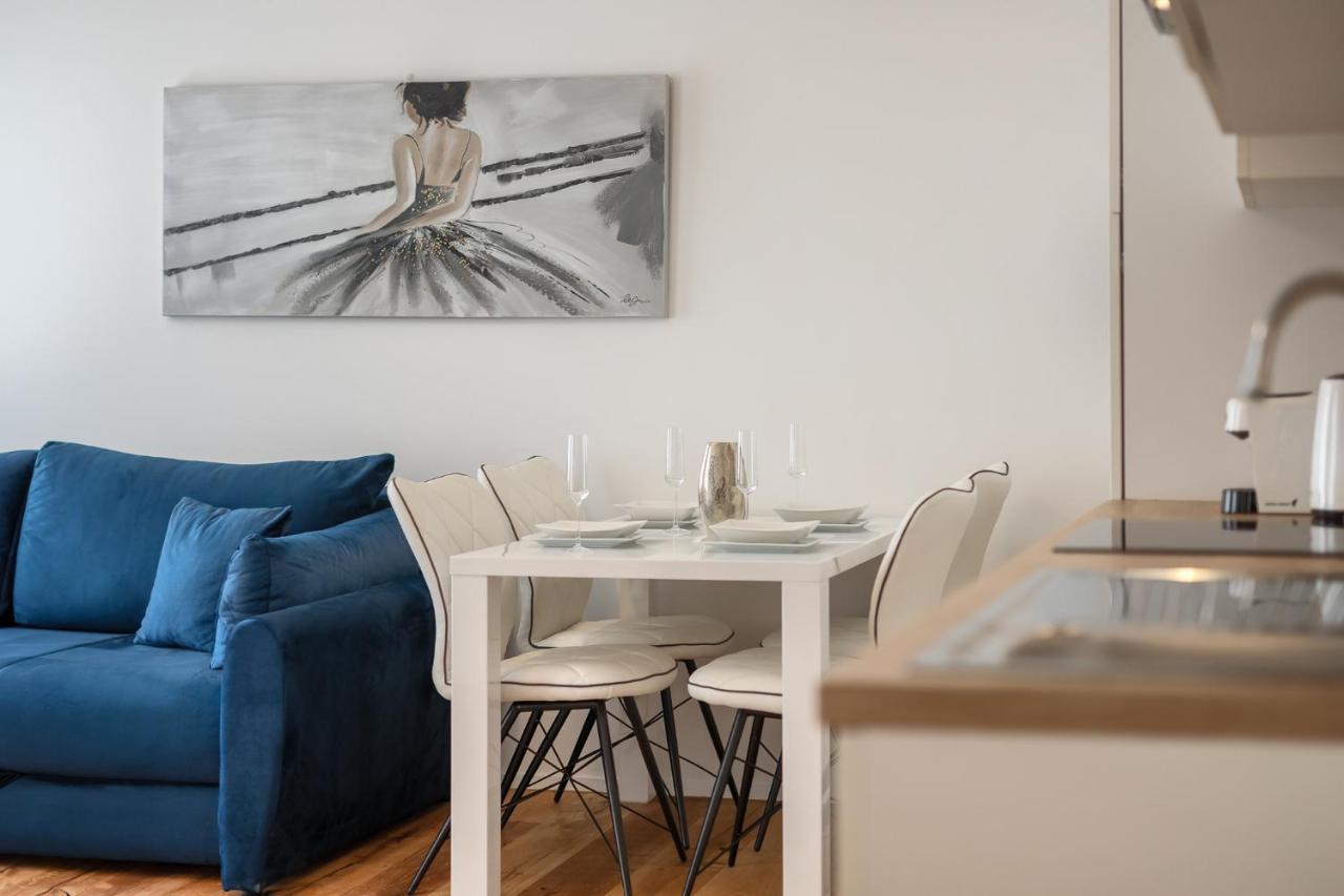 Deluxe Apartment Antonija Porec Bagian luar foto