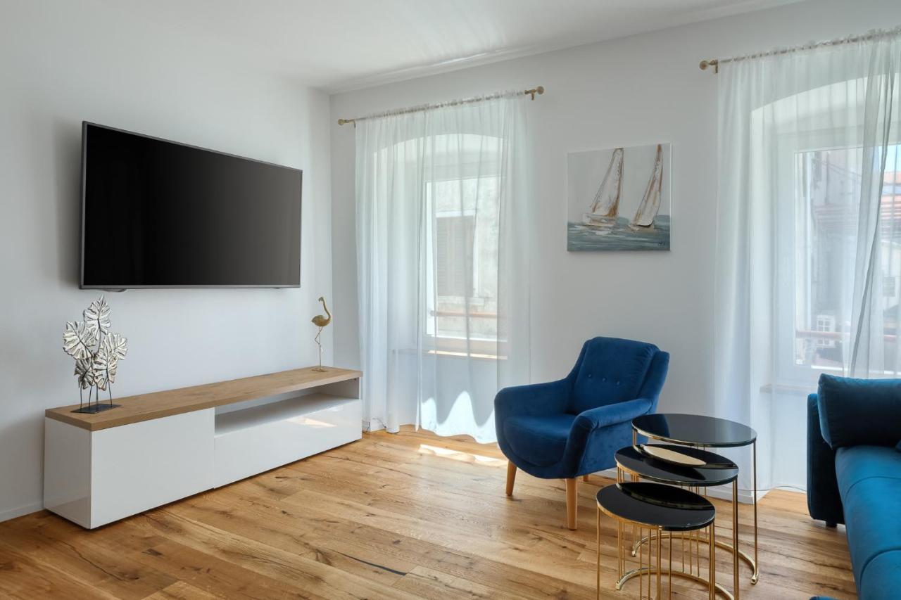 Deluxe Apartment Antonija Porec Bagian luar foto