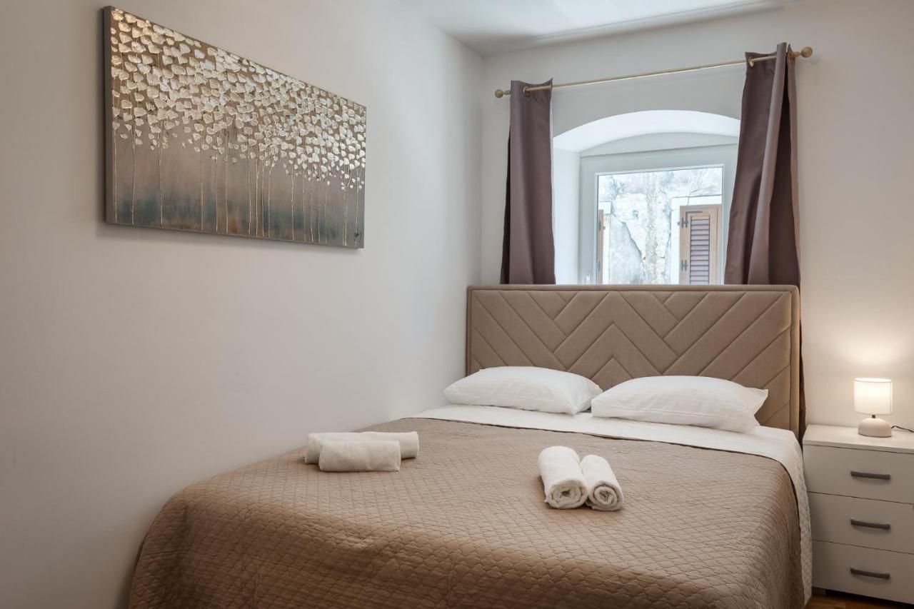 Deluxe Apartment Antonija Porec Bagian luar foto