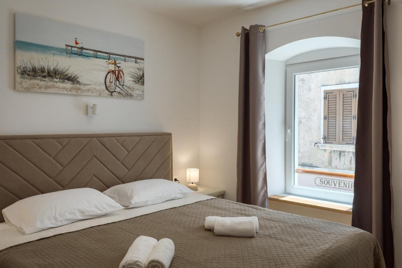 Deluxe Apartment Antonija Porec Bagian luar foto